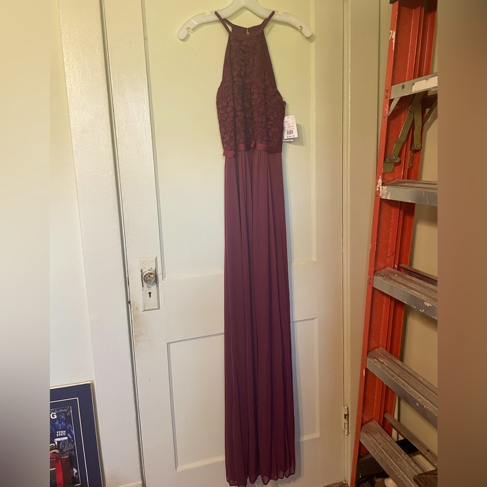NWT David’s Bridal Wine High Neck Lace Mesh Gown, Size 6